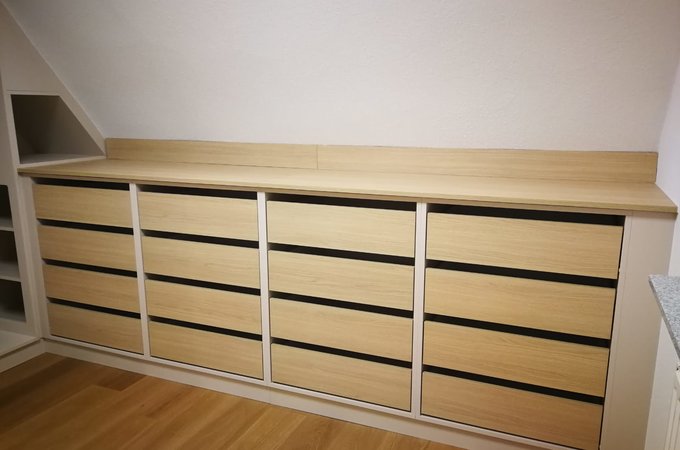 Einbauschrank Kommode in Dachschräge