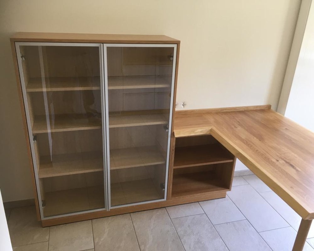 Schrank für die Küche