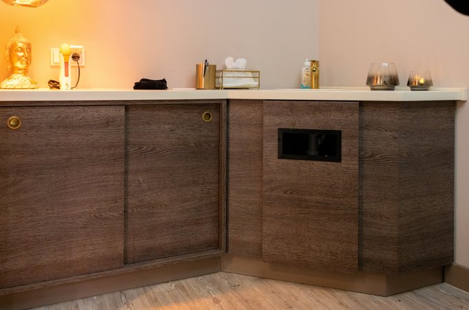 Wandschränke Behandlungszimmer