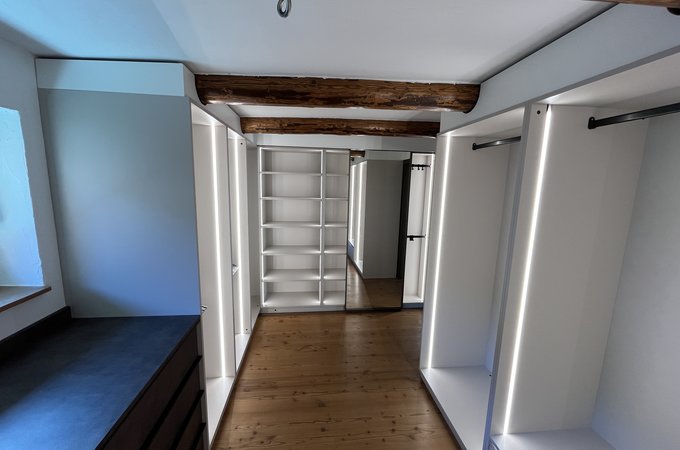 Begehbarer Kleiderschrank Gesamtansicht 