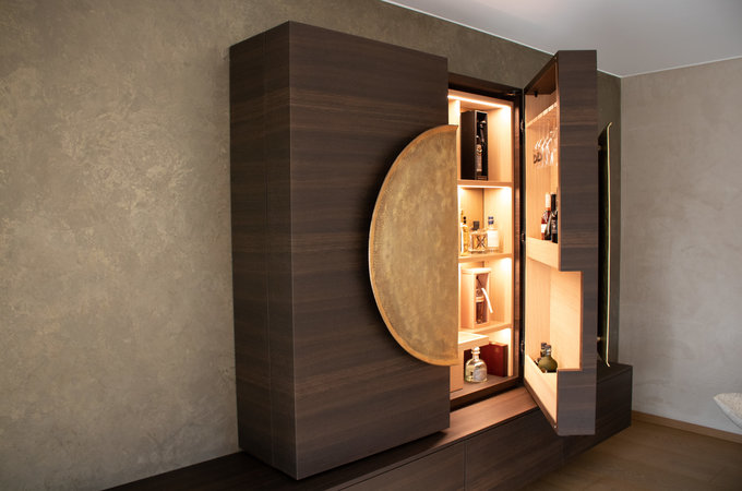 Barschrank seitlich
