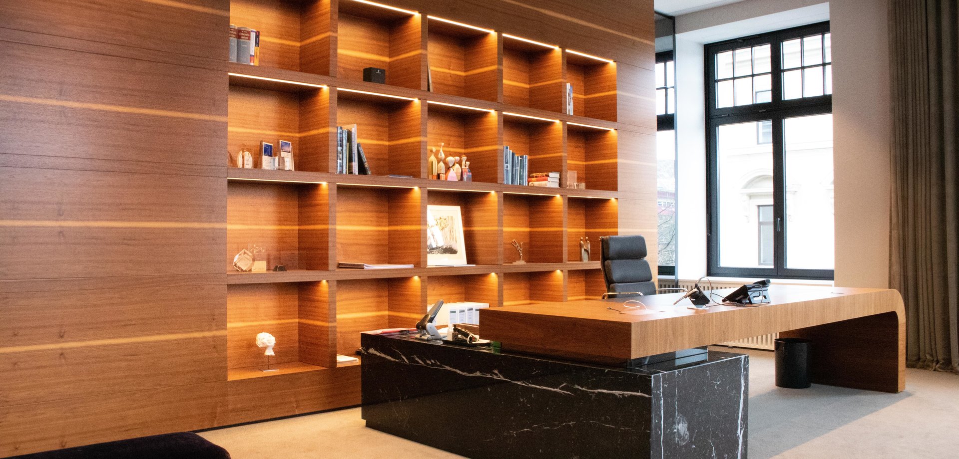 Masterbüro Schreibtisch Mamor